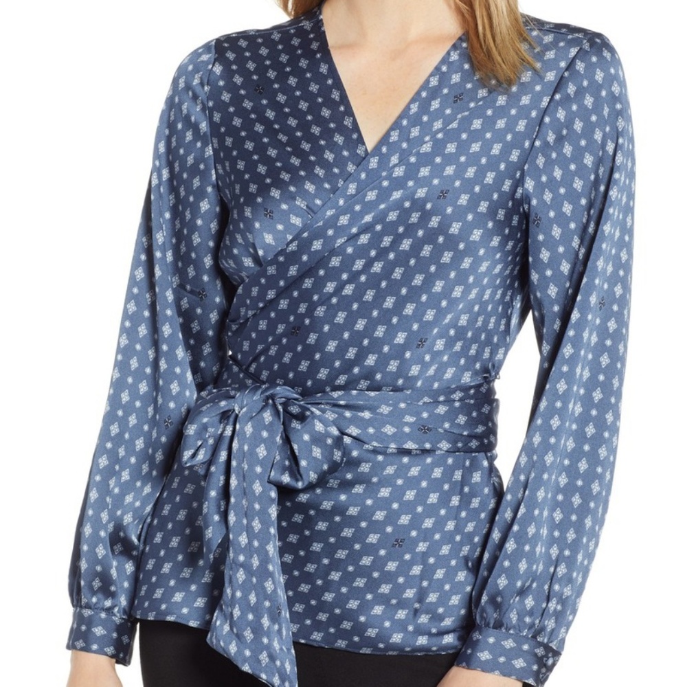VINCE CAMUTO | WRAP BELT SHIRT